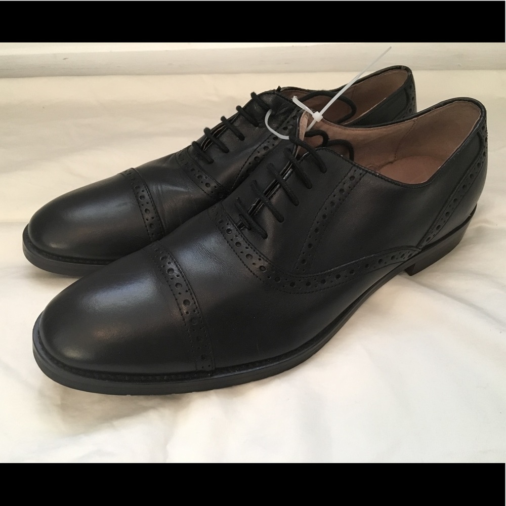 Banana Republic Men's Dress Shoe
