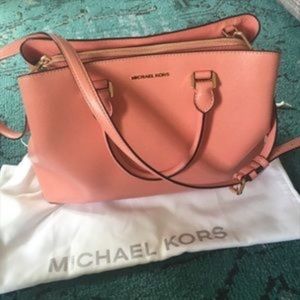 Michael kors purse