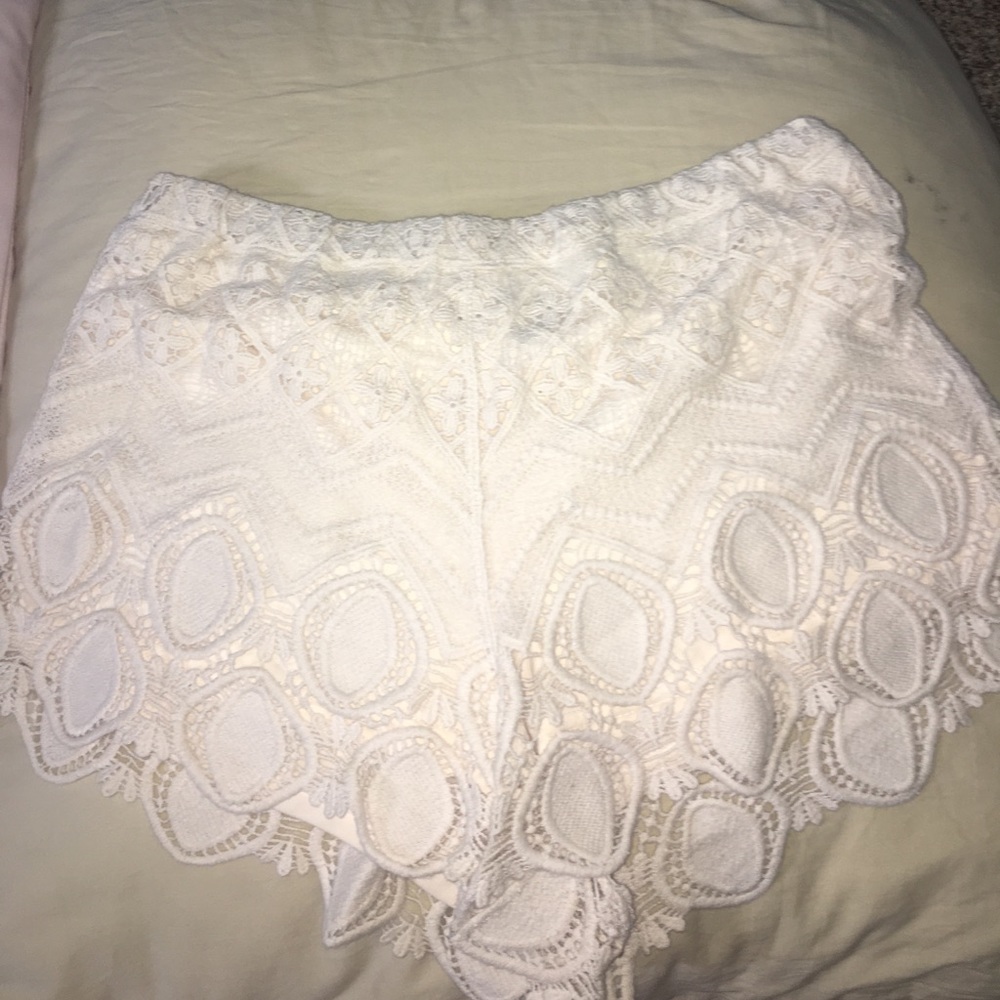 Cute lacy shorts from forever 21!