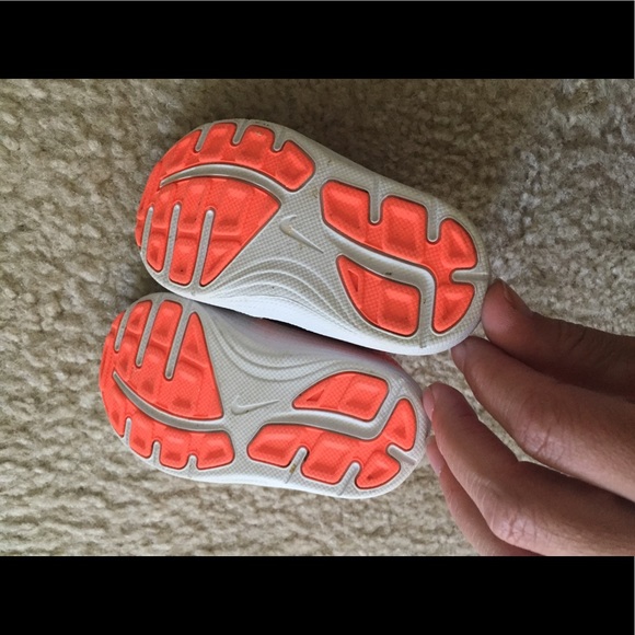 Nikes - Picture 3 of 3