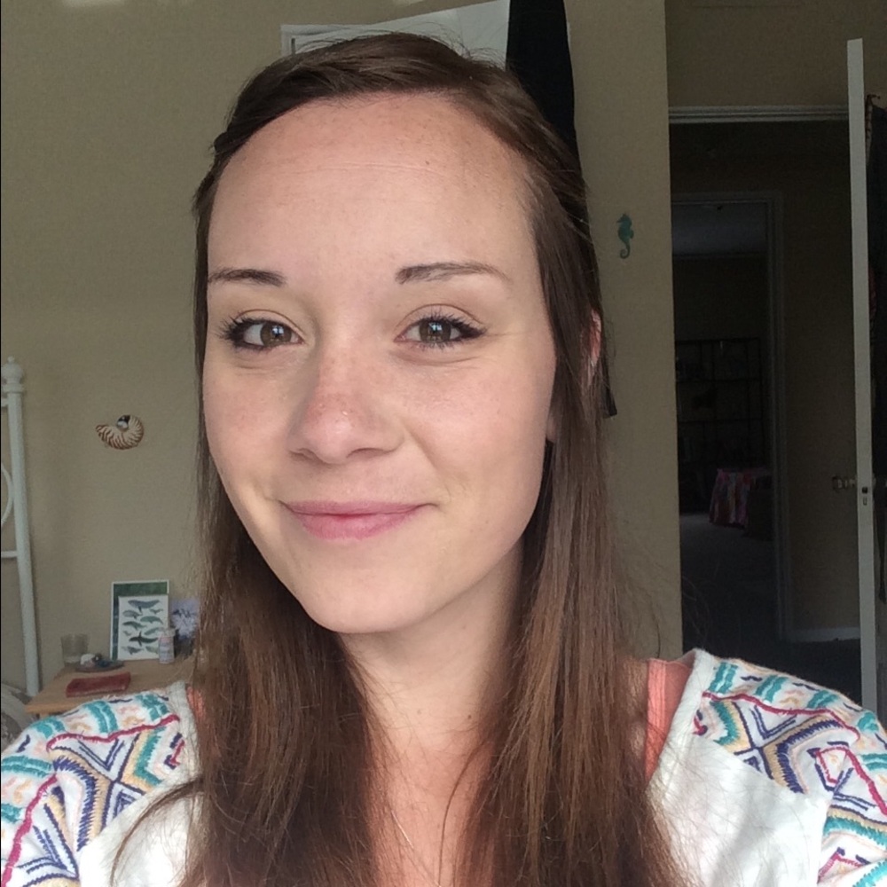 Meet your Posher, Jenn