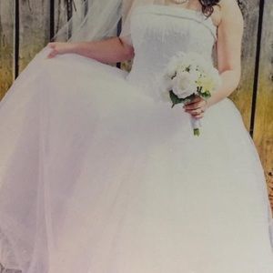 Wedding dress