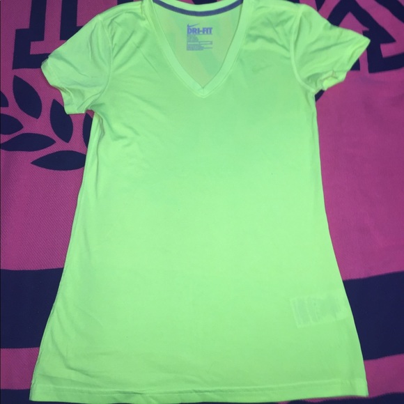 Nike Tops - Nike Shirt