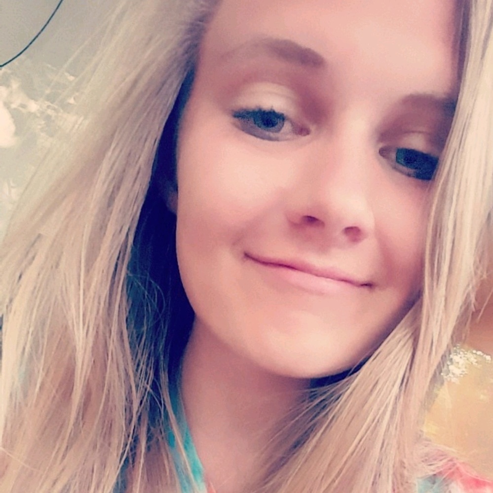 Meet your Posher, Abby