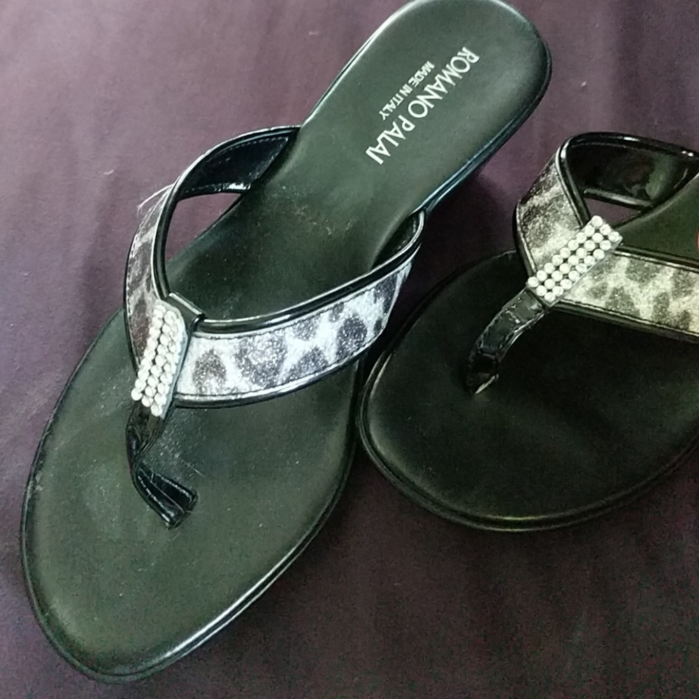 Healed flip flops