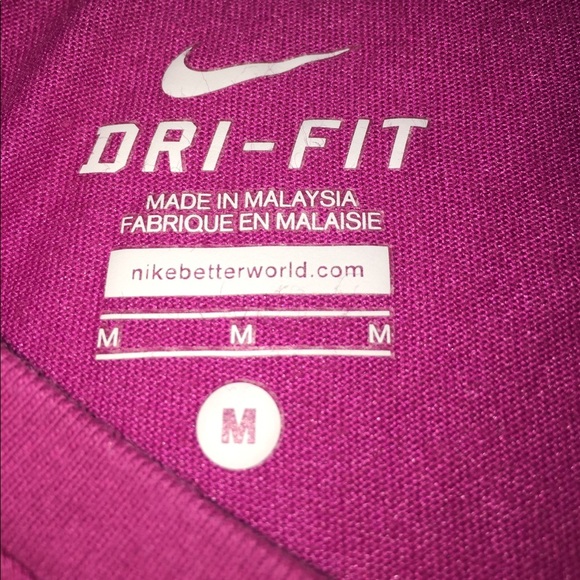 Nike Shirt - Picture 3 of 4