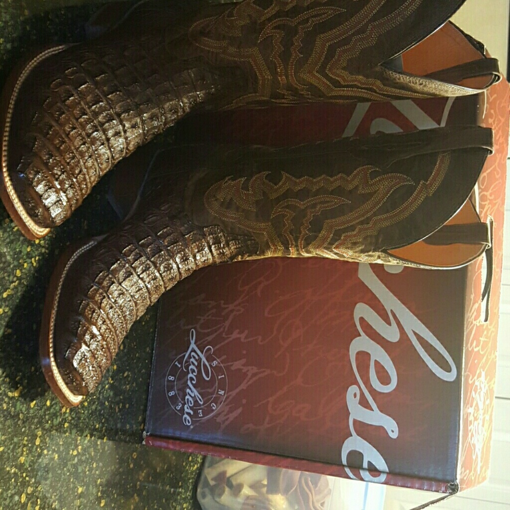 Beautiful Mens Lucchese Boots like New worn twice.