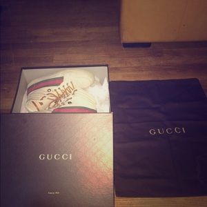 GUCCI SNEAKERS AUTHENTIC !