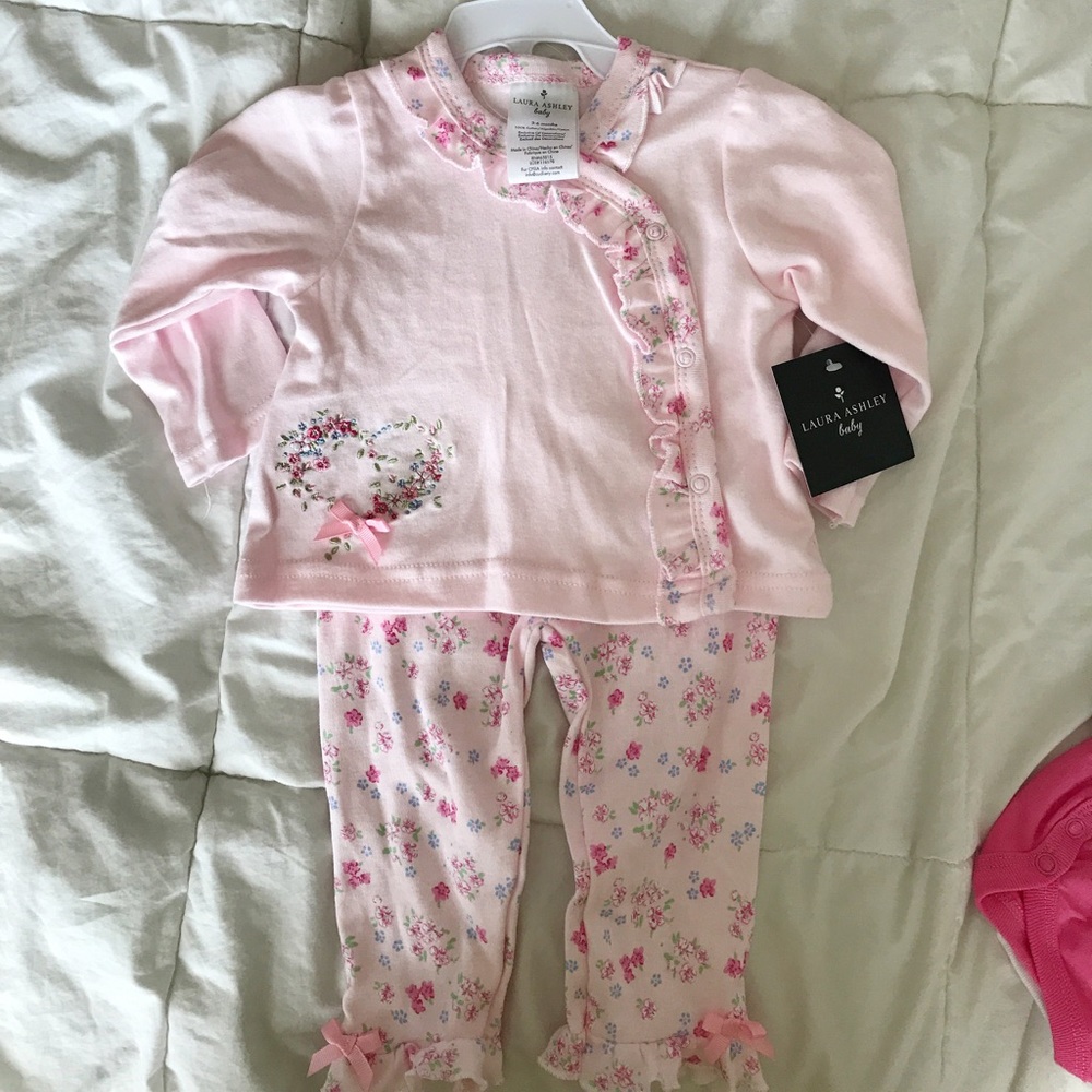 LAURA ASHLEY BABY SET