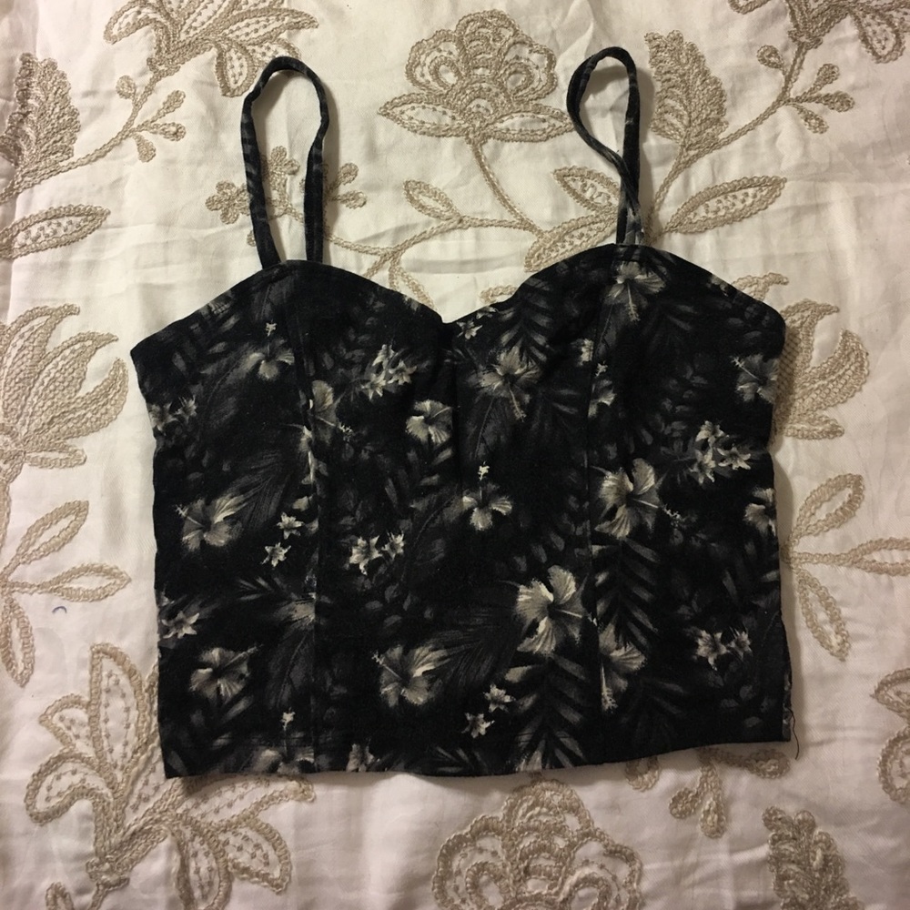 Hollister floral crop tank