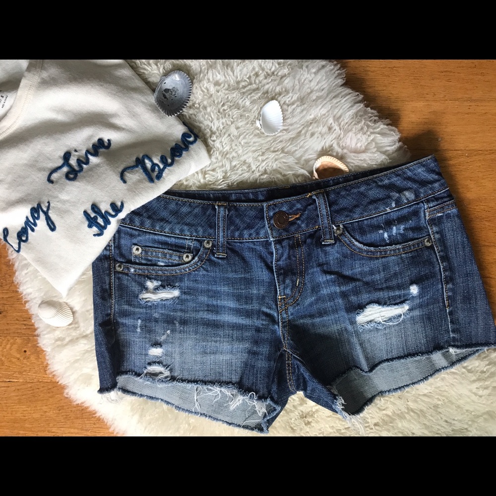 *SOLD* American Eagle Distressed Jean Shortie 2