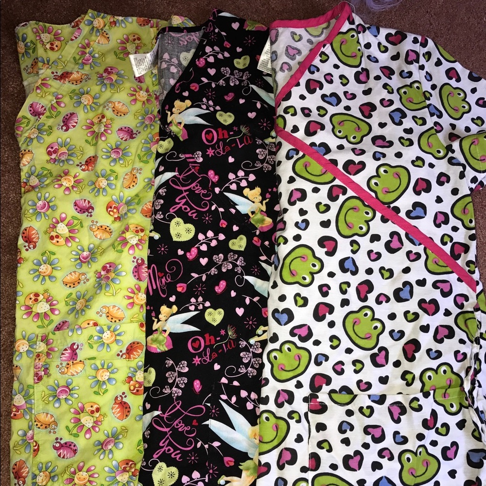 Set of 3 scrub tops