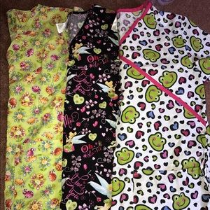 Set of 3 scrub tops