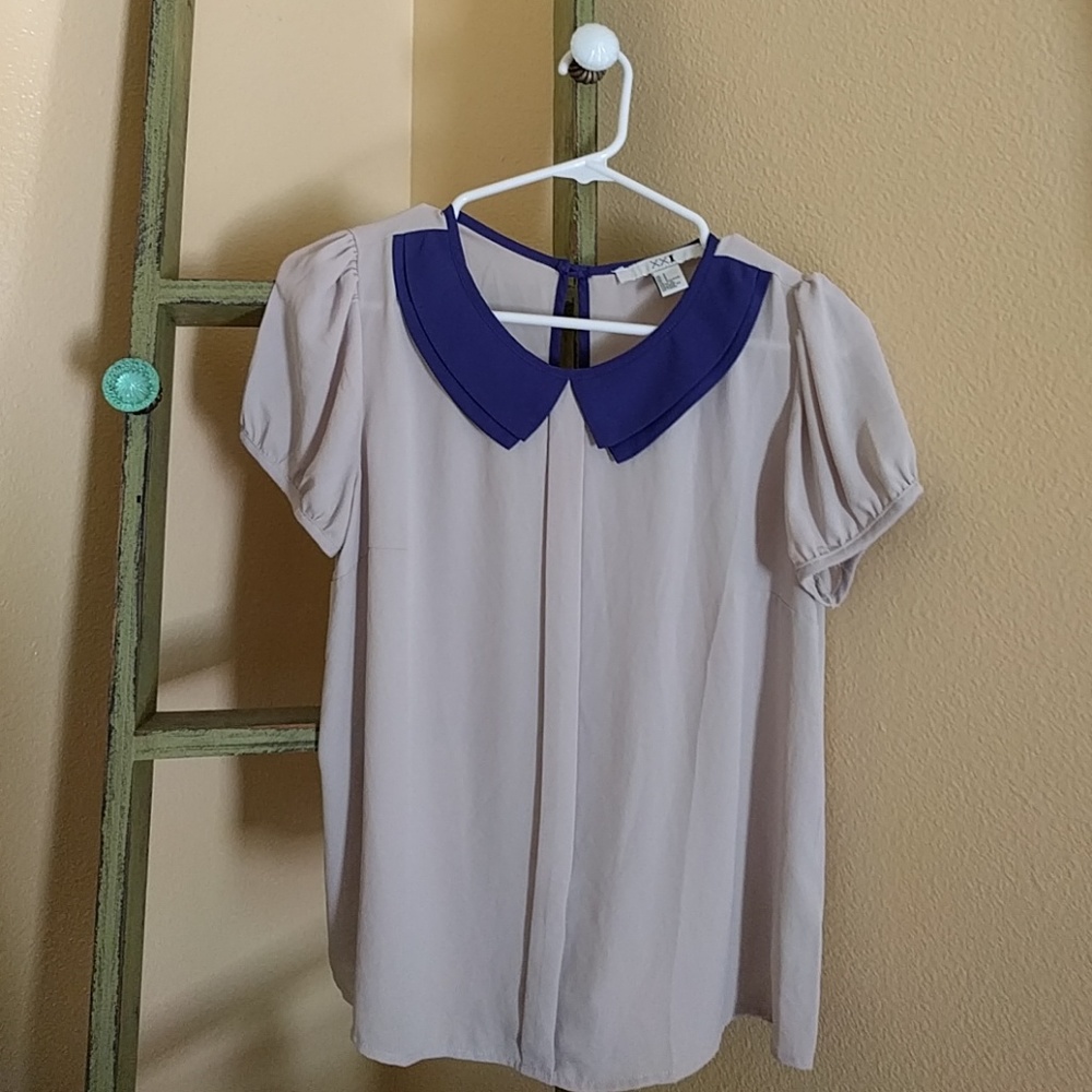Peter Pan collar blouse