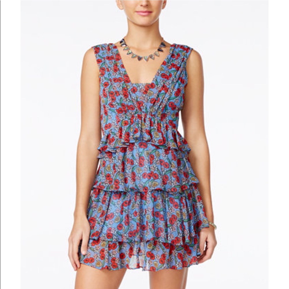 Tiered ruffle v beck A-line dress/tunic.