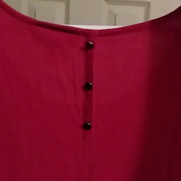 Red sweater - Picture 3 of 4