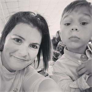 Meet your Posher, Hilary