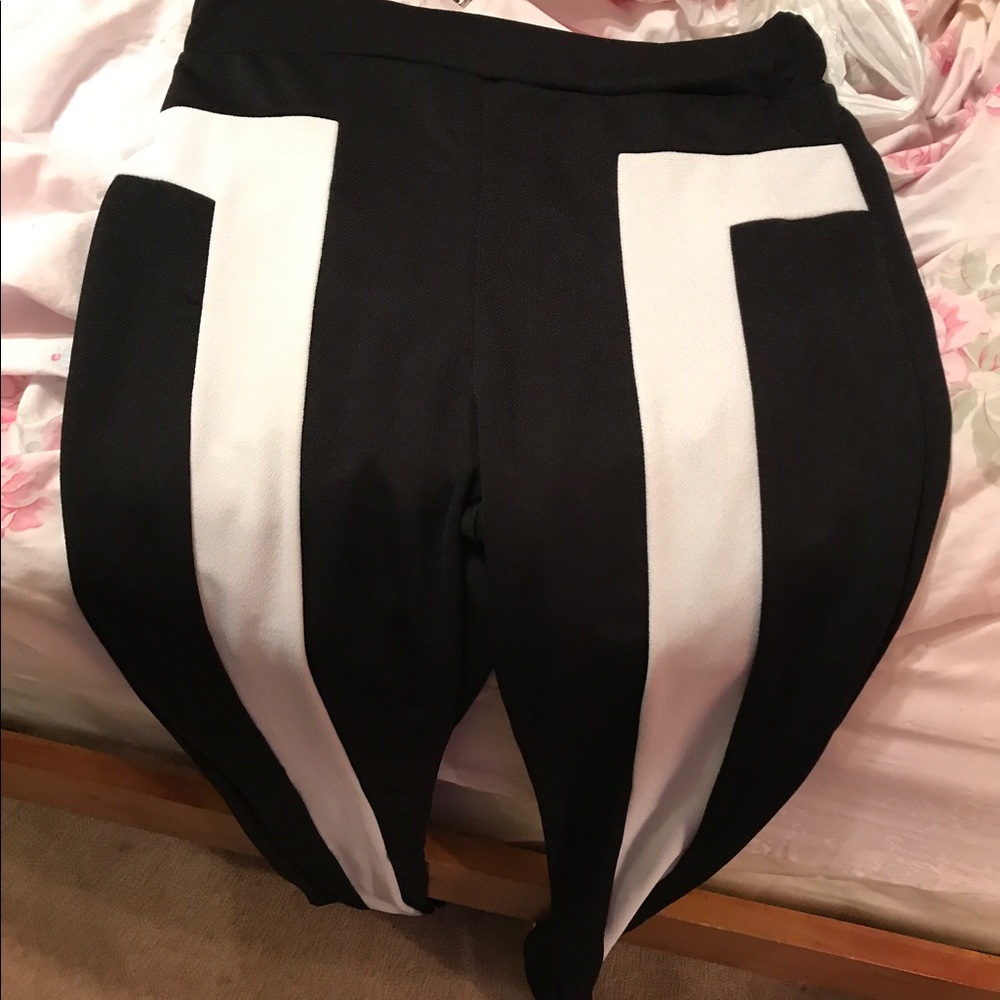 nwot black two toned high waisted stretch pants