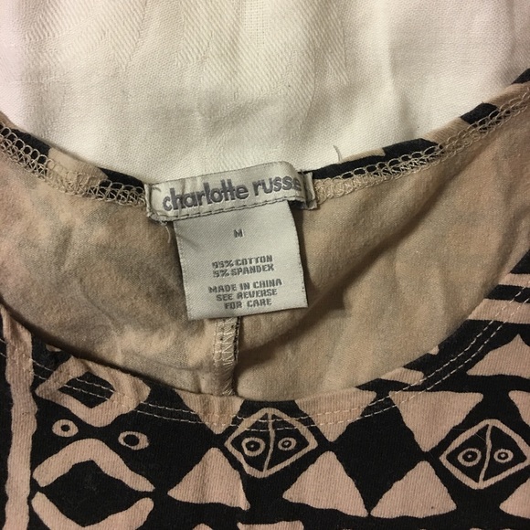 Cute patterned crop - Picture 2 of 3