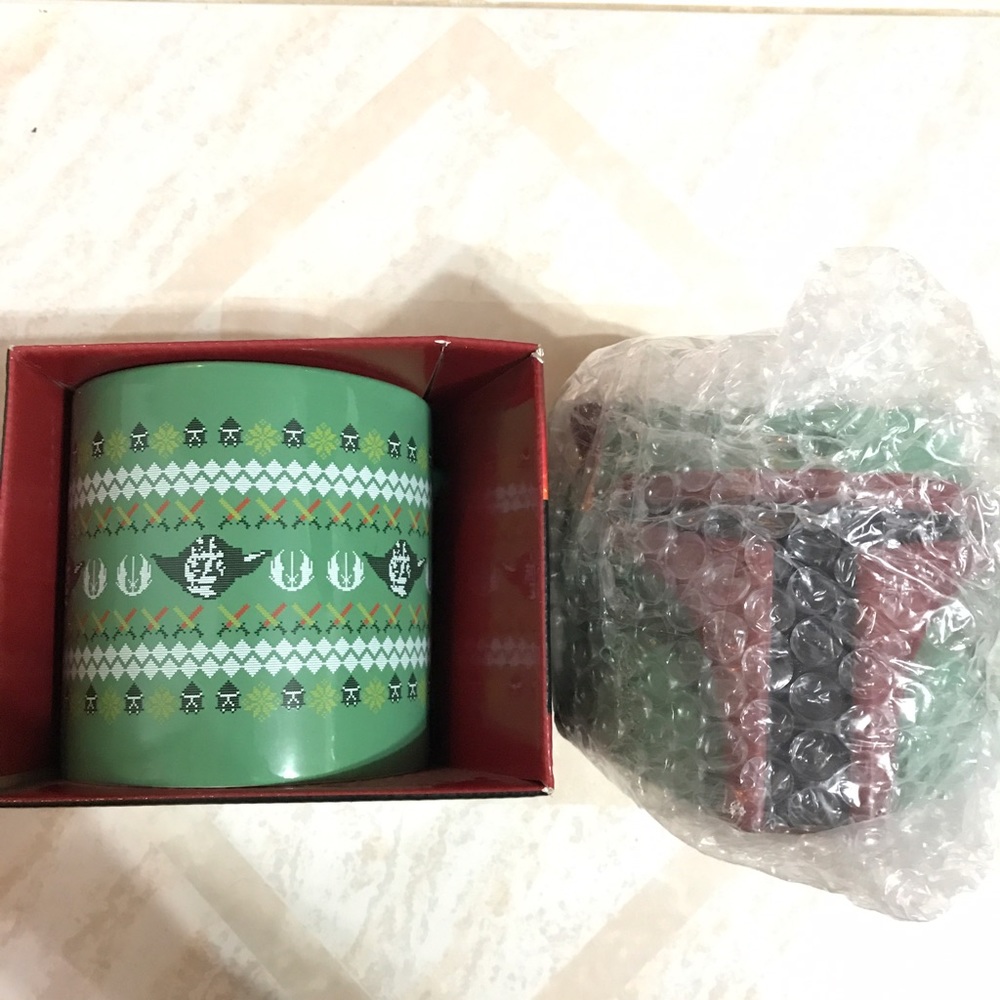 STAR WARS BOBA FETT HEAD & YODA CHRISTMAS MUG NIB