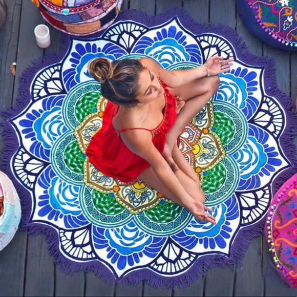 Round Circle Mandala Beach Yoga Fringe Blanket NWT - Picture 2 of 8