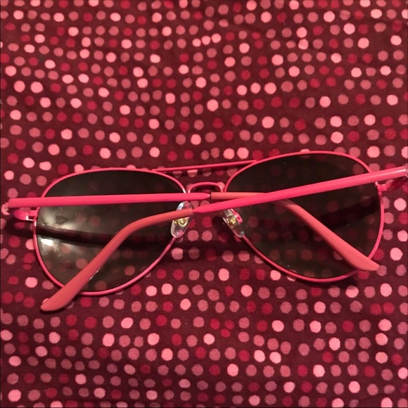 Pink sunglasses - Picture 2 of 3