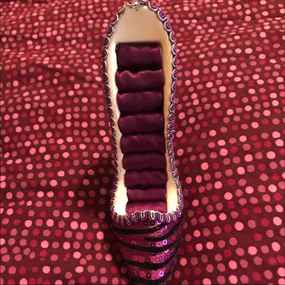 Earring holder