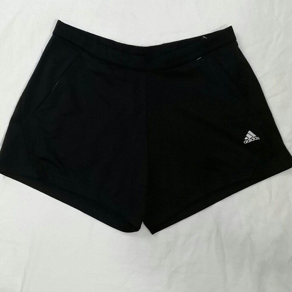 Adidas shorts women sz M/L