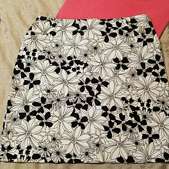 🔴SOLD OTHER 🔴LOFT/ SUMMER SKIRT - Picture 3 of 4