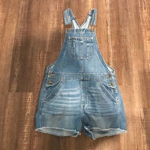 American Eagle short overalls