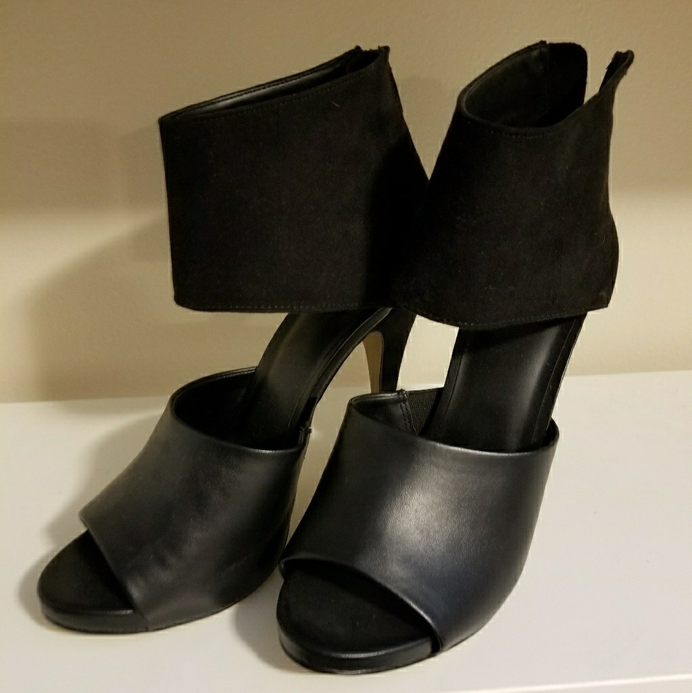 Black heels
