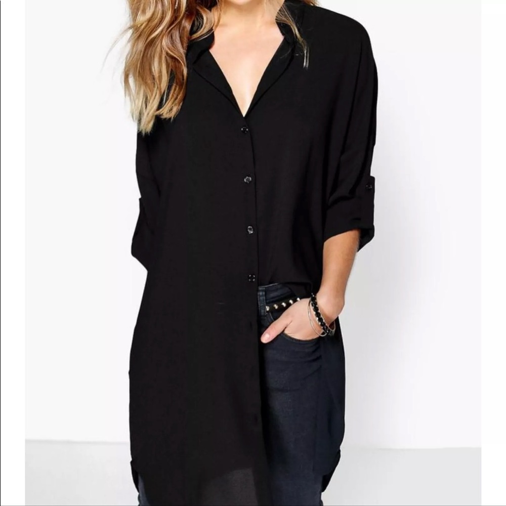 Black longline tshirt . Oversized