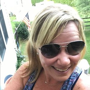 Meet your Posher, Aimee