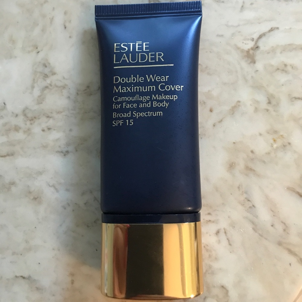 Estée Lauder double wear maximum cover foundation