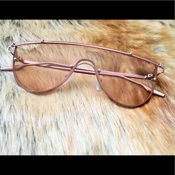 Last Pair " Iris" Clear Pink Sunglasses 💓 - Picture 6 of 6