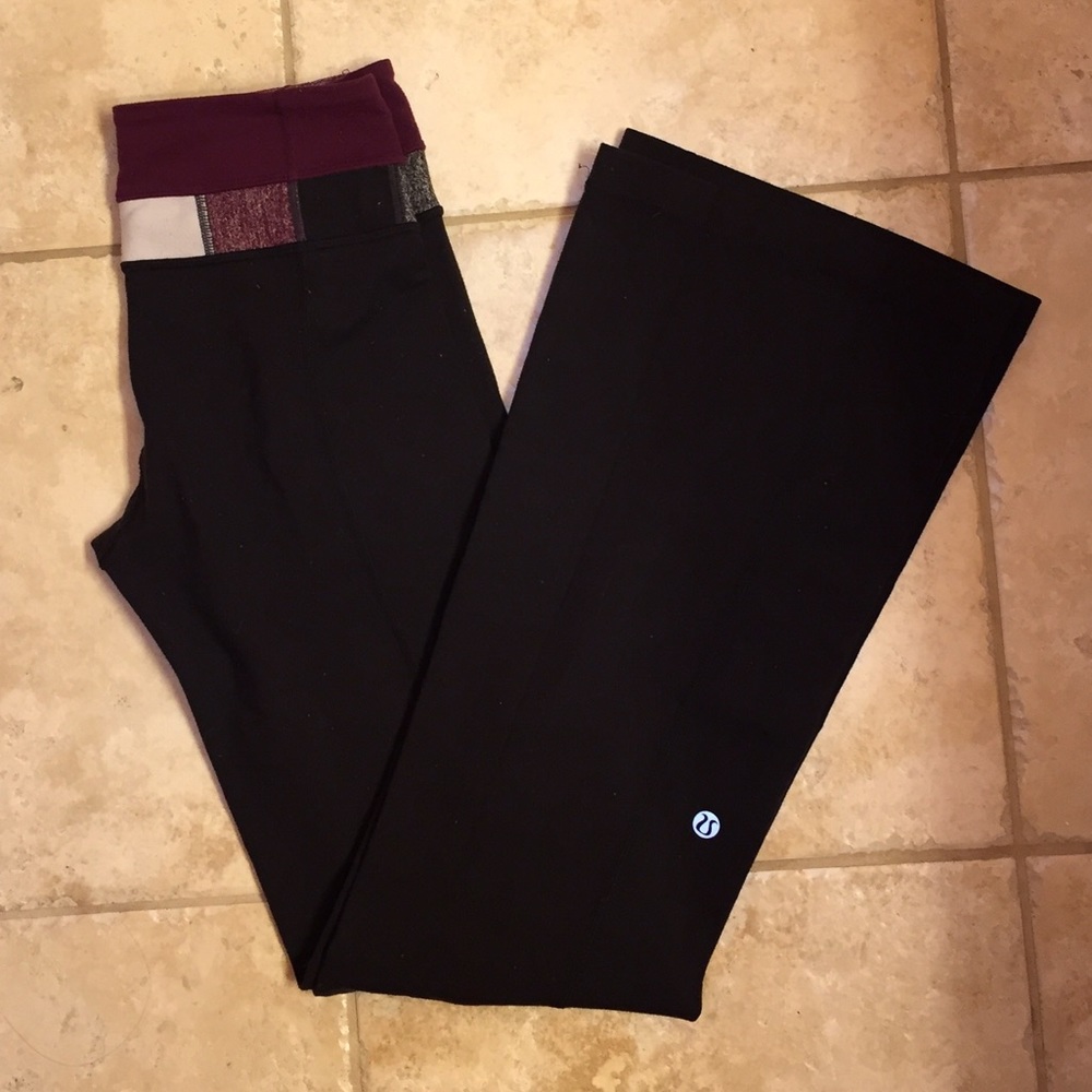 Lululemon Groove pants/leggings size 2! Reversible