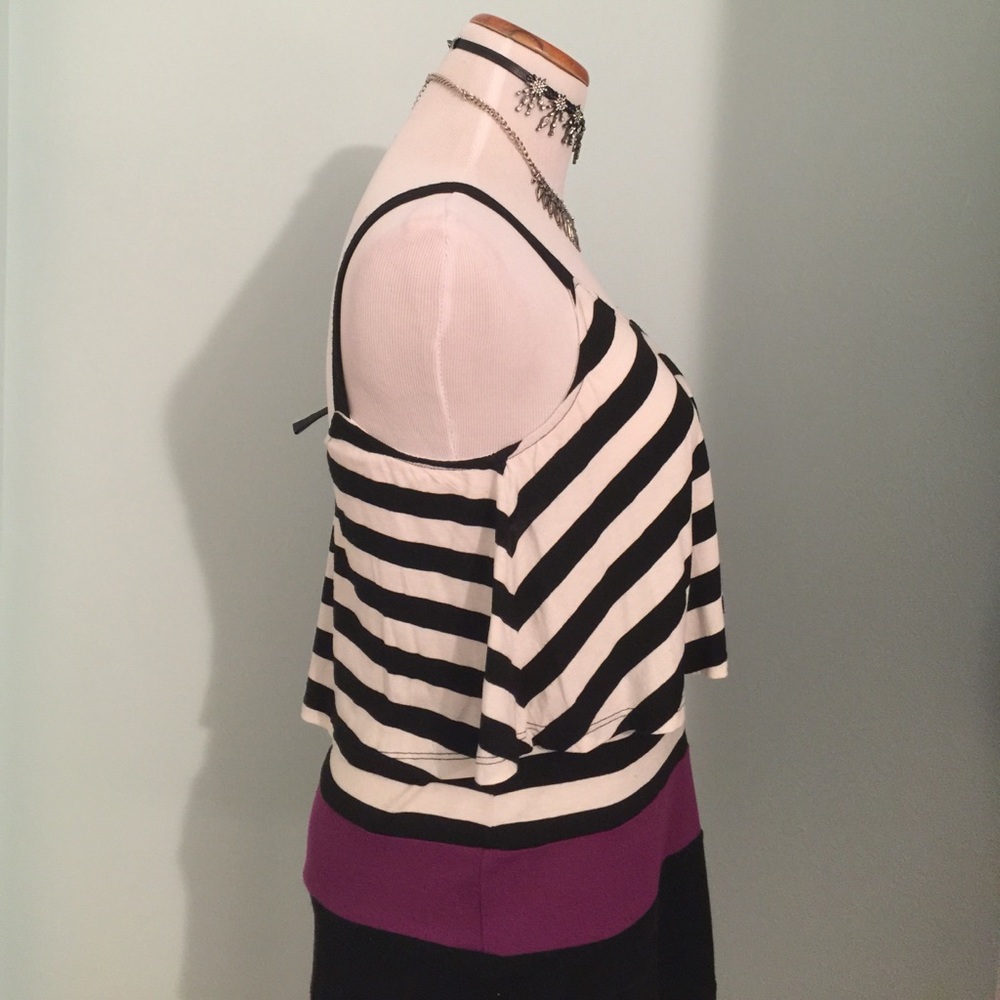 White House Black Market Tank - Picture 4 of 5