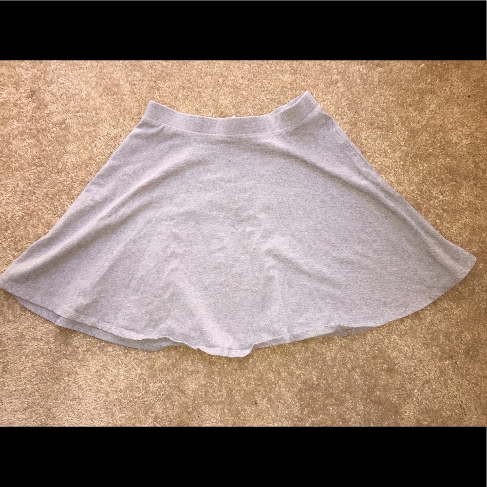 Grey skirt