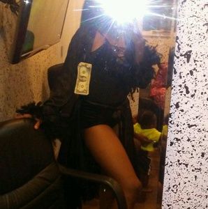 Meet your Posher, Sharell