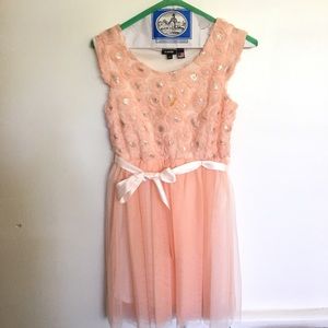 Girls dress
