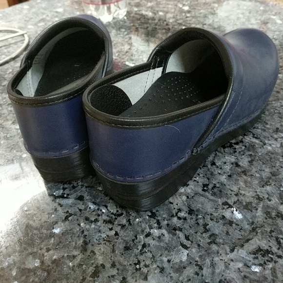 Clogs - Picture 3 of 3