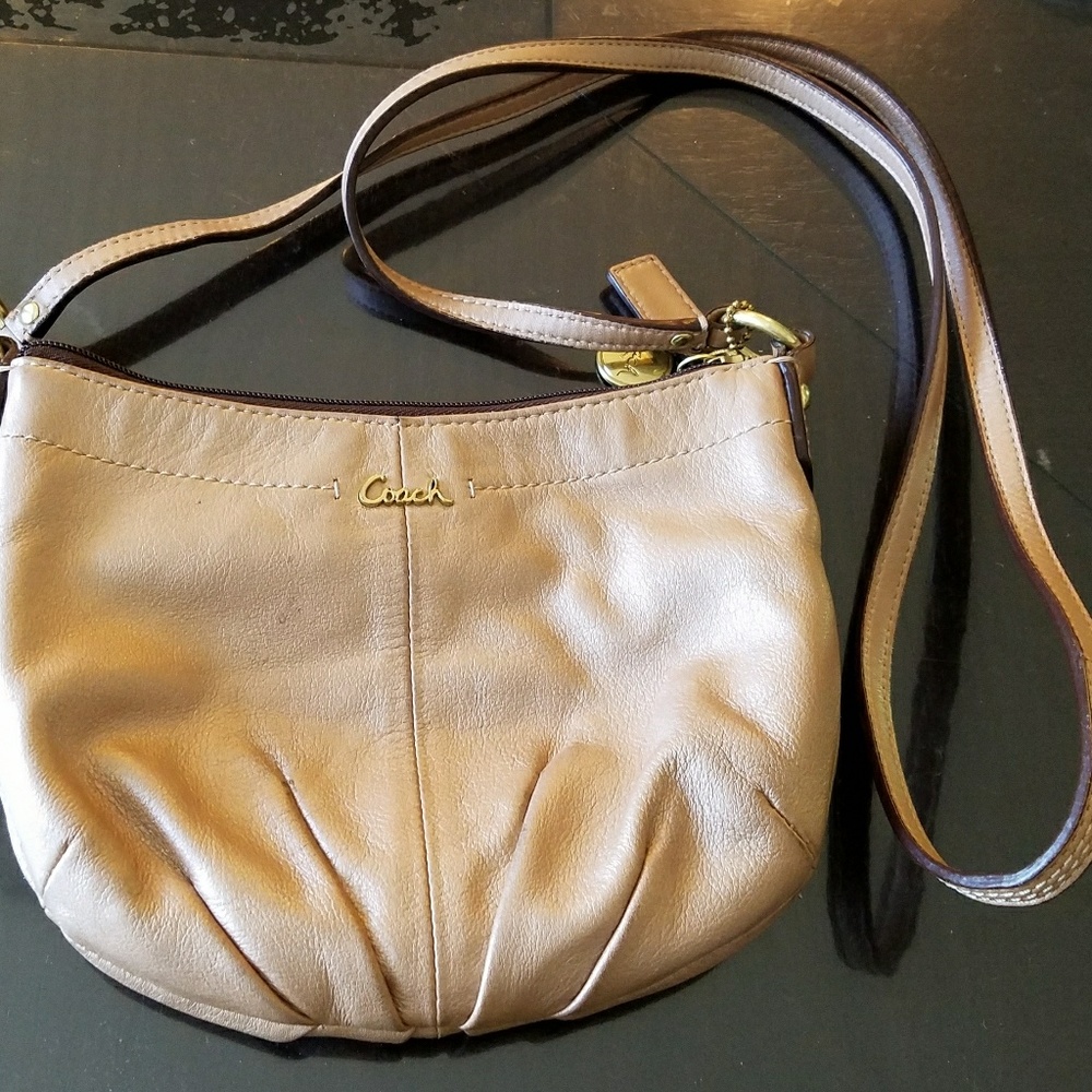 AUTHENTIC COACH CROSSBODY