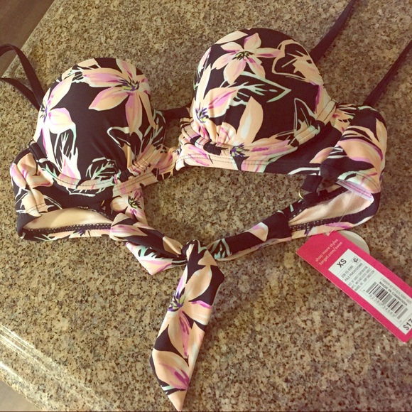 Adorable Push-Up Target Bikini - Picture 1 of 5