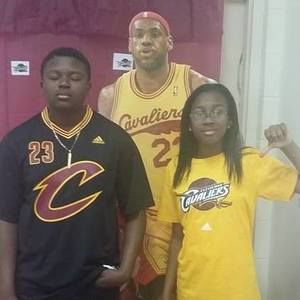 Meet your Posher, Lonnie