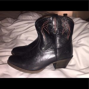 Brand new Ariat boots!