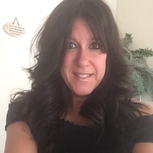 Meet your Posher, Suzanne