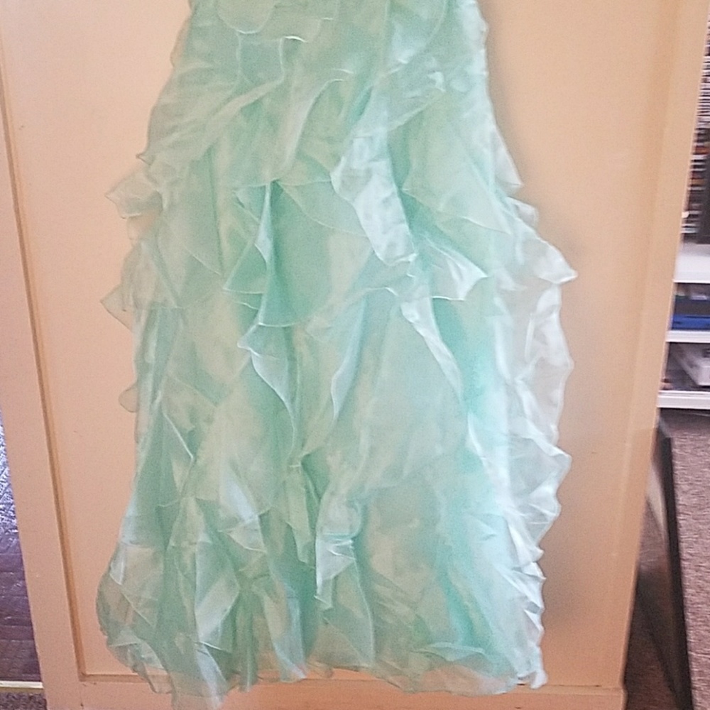Prom Dress - Picture 2 of 7