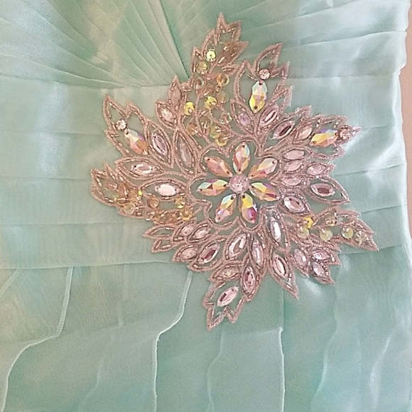 Prom Dress - Picture 3 of 7