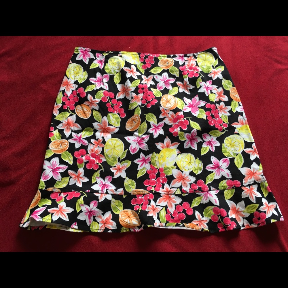 Bright floral skirt with ruffle