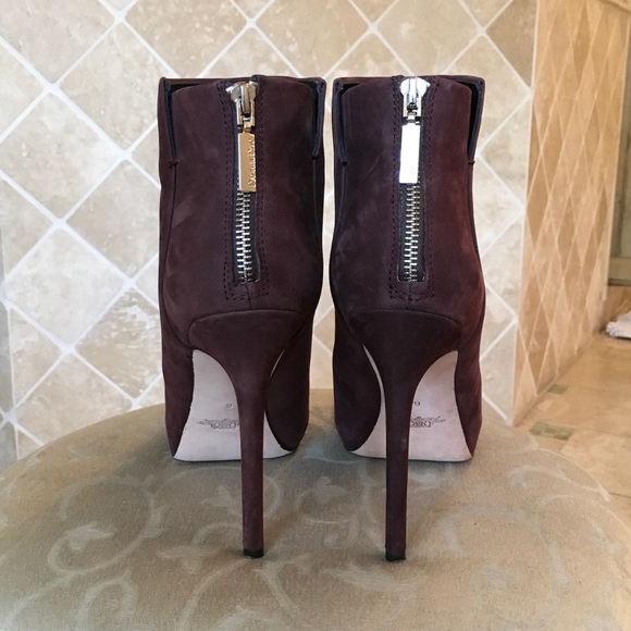 Rachel Roy 'Gillian' Brown Suede Bootie - Picture 5 of 7
